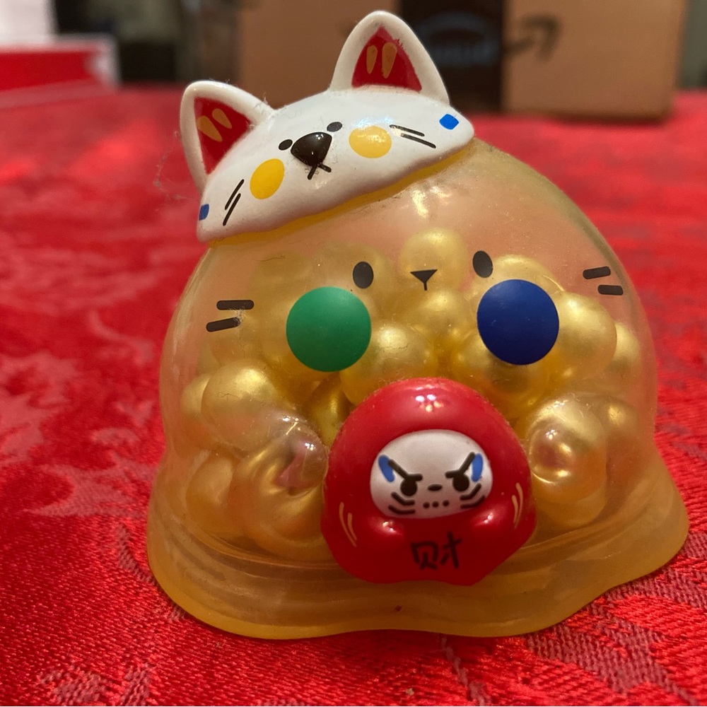 Hey Dolls! Gray Rabbit x bubble Eggs Rare Blind Box Figure.